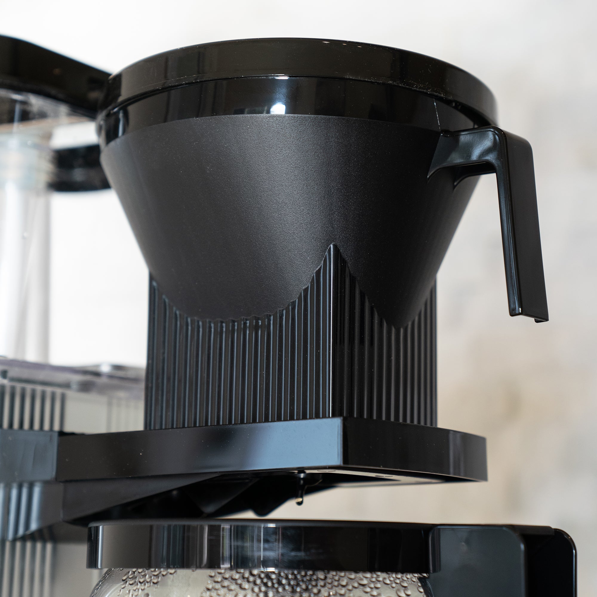 Automatic Drip-Stop Brew Basket