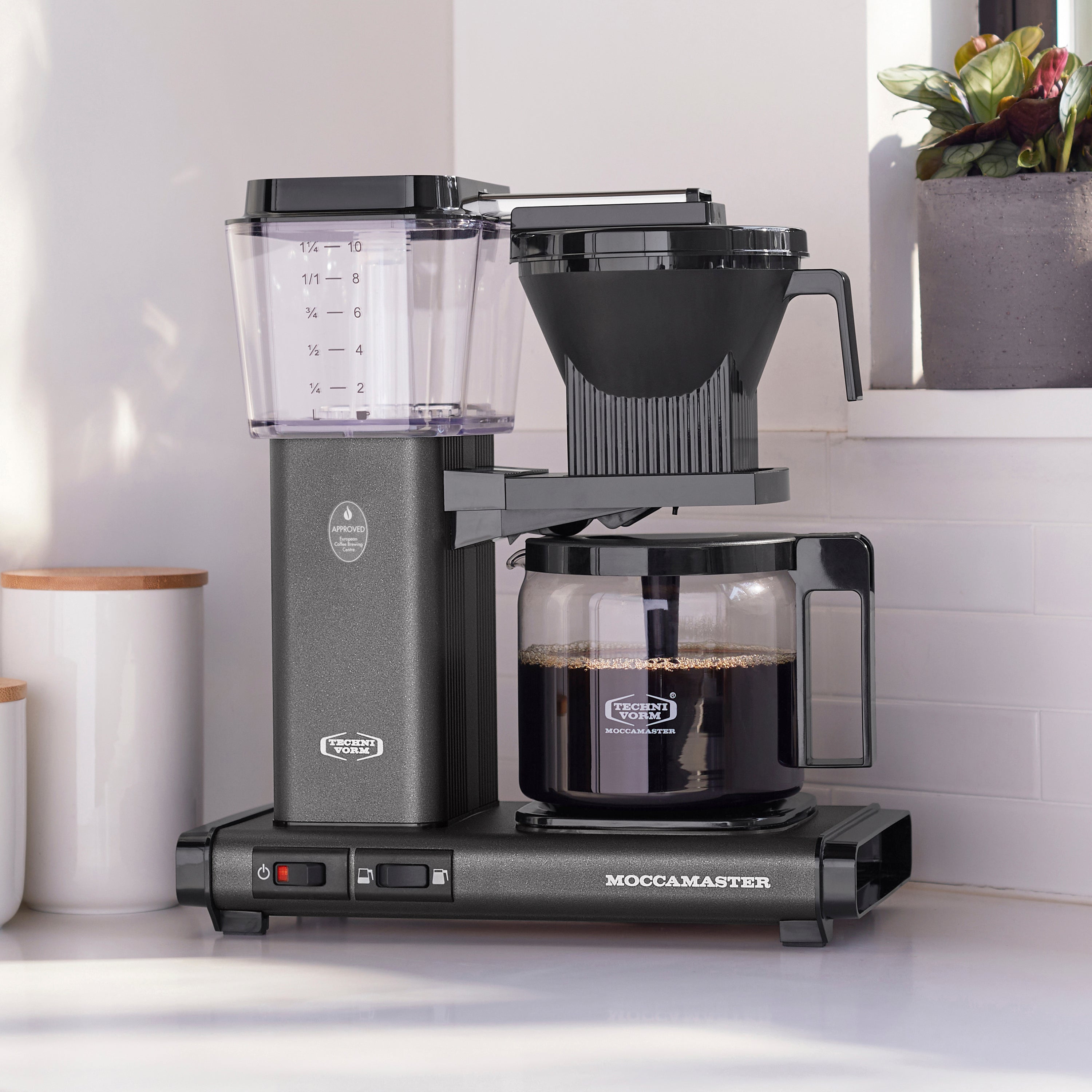 Moccamaster KBGV Coffee Maker – SCA/ECBC Certified Filter Brewer
